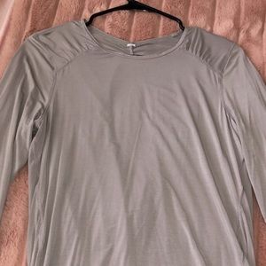 Lululemon open back top in chrome